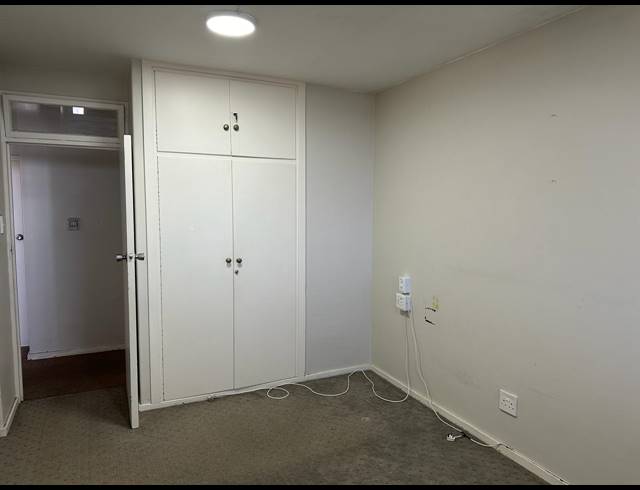 2 BEDROOM FLAT TO LET IN MORNINGSIDE